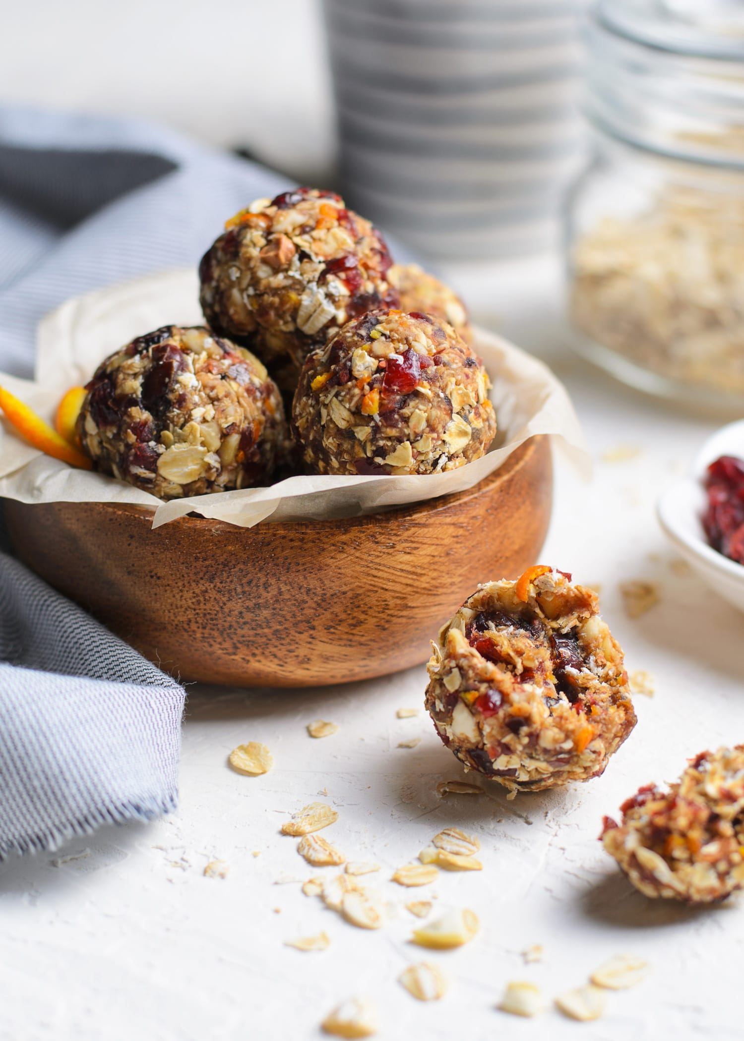 fruit and nut energy balls made from dates, nuts and seeds.