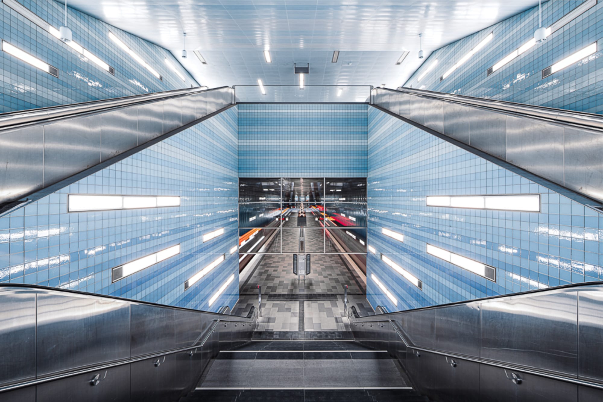 Subway Metro Station Hamburg Uberssequartier