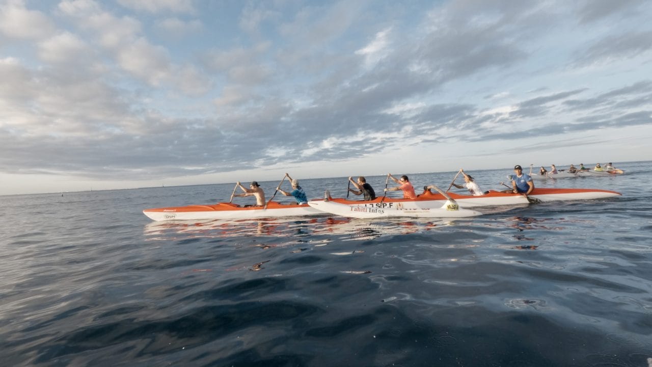 Tahiti Canoe